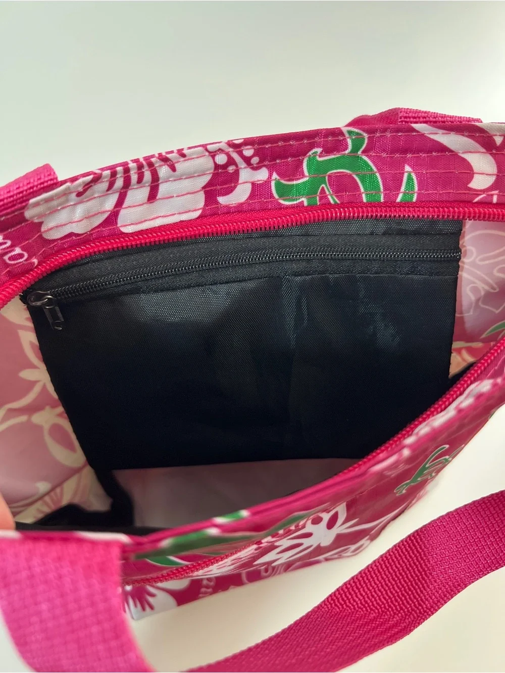 NWT American Travel Hawaii Pink Honu Turtle Floral Tote Bag Zip Pocket